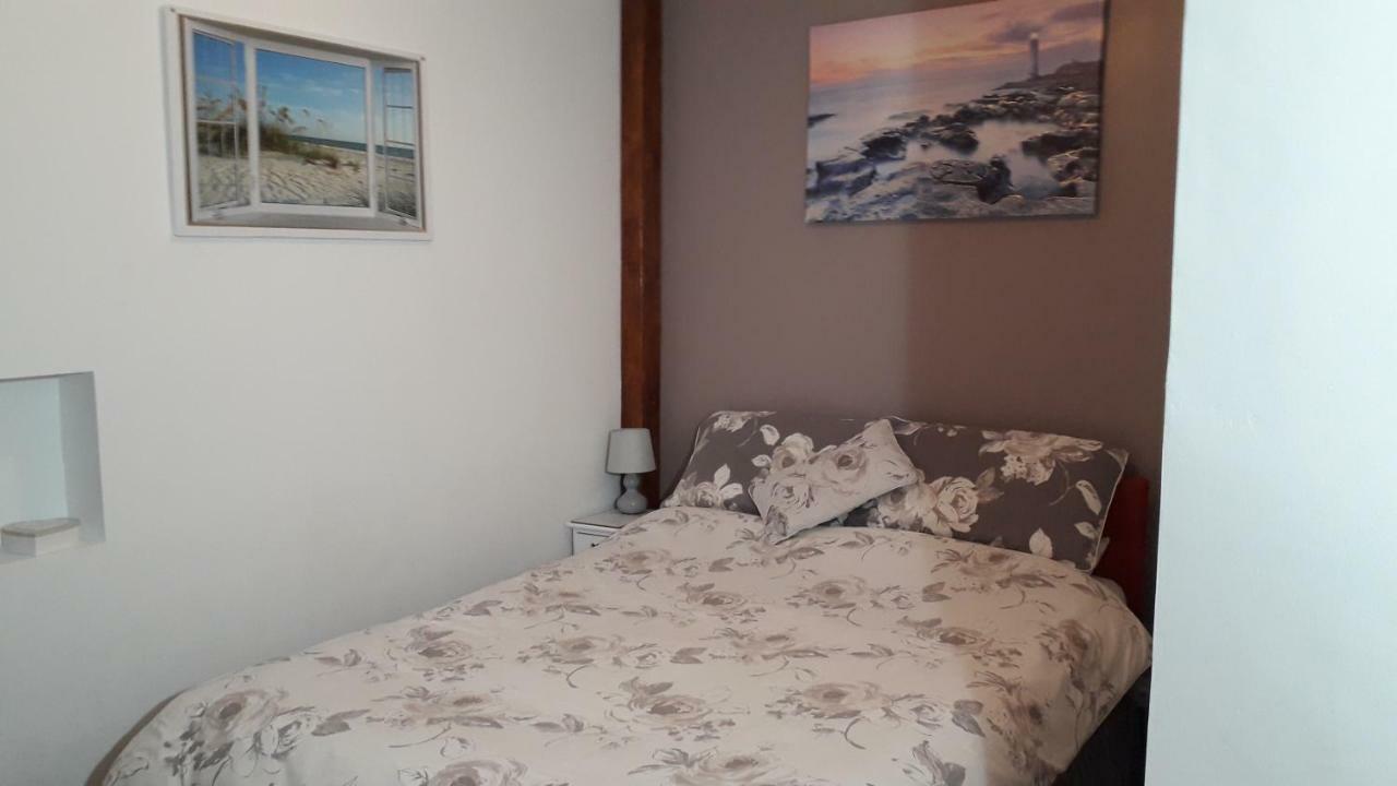 The Anchorage Hotel Amlwch ภายนอก รูปภาพ
